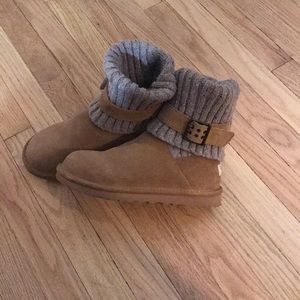 Ugg knit top boots